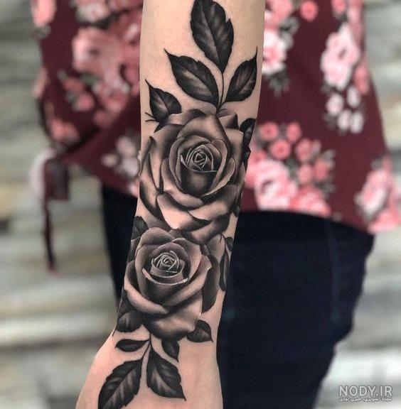 تاتو روی دست گل تاتو روی دست گل